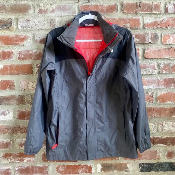 The North Face Boys Rain Jacket/Windbreaker with Hood, Gray, Size XL-18/20. - Picture 3 of 12